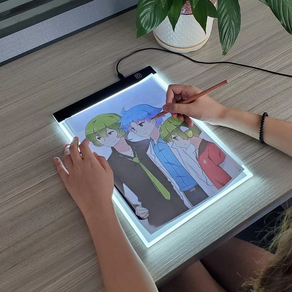 Caderno Led para Desenho + Lápis de cor (Brinde)!