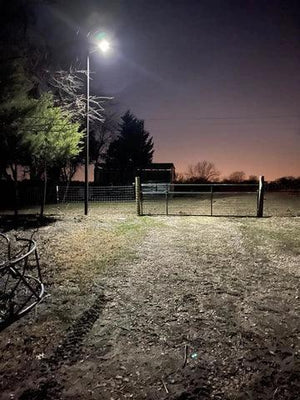 Luminária LED Solar para Chácaras, Quintal e Ruas + Cabo (Brinde)!
